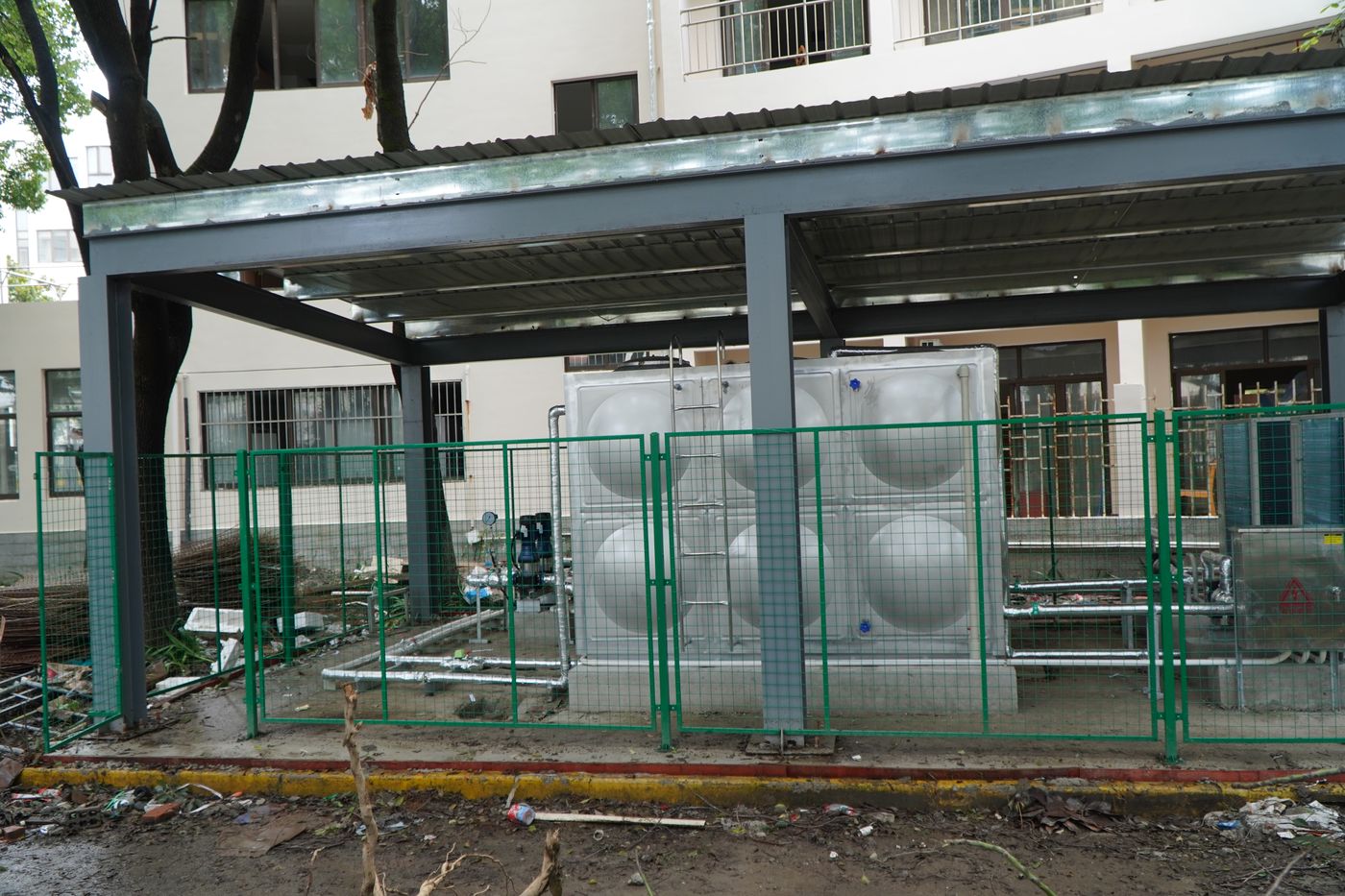 青浦中学宿舍热水系统竣工全景